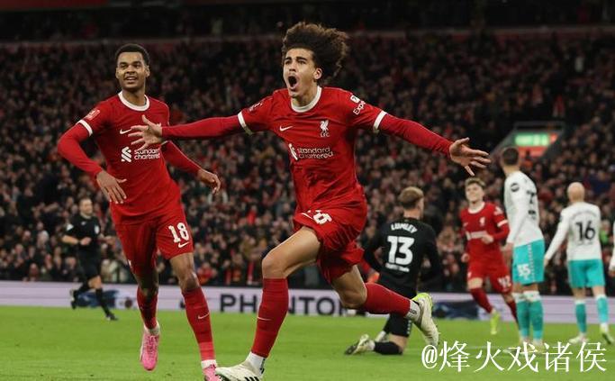 欧冠巅峰对决凌晨上演!阿隆索生死一战:唯胜可存 欧冠巅峰对决凌晨上演!阿隆索生死一战:唯胜可存