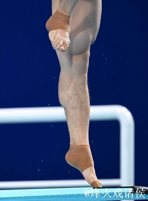 全运会男子3米板跳水决赛 王宗源霸气摘金